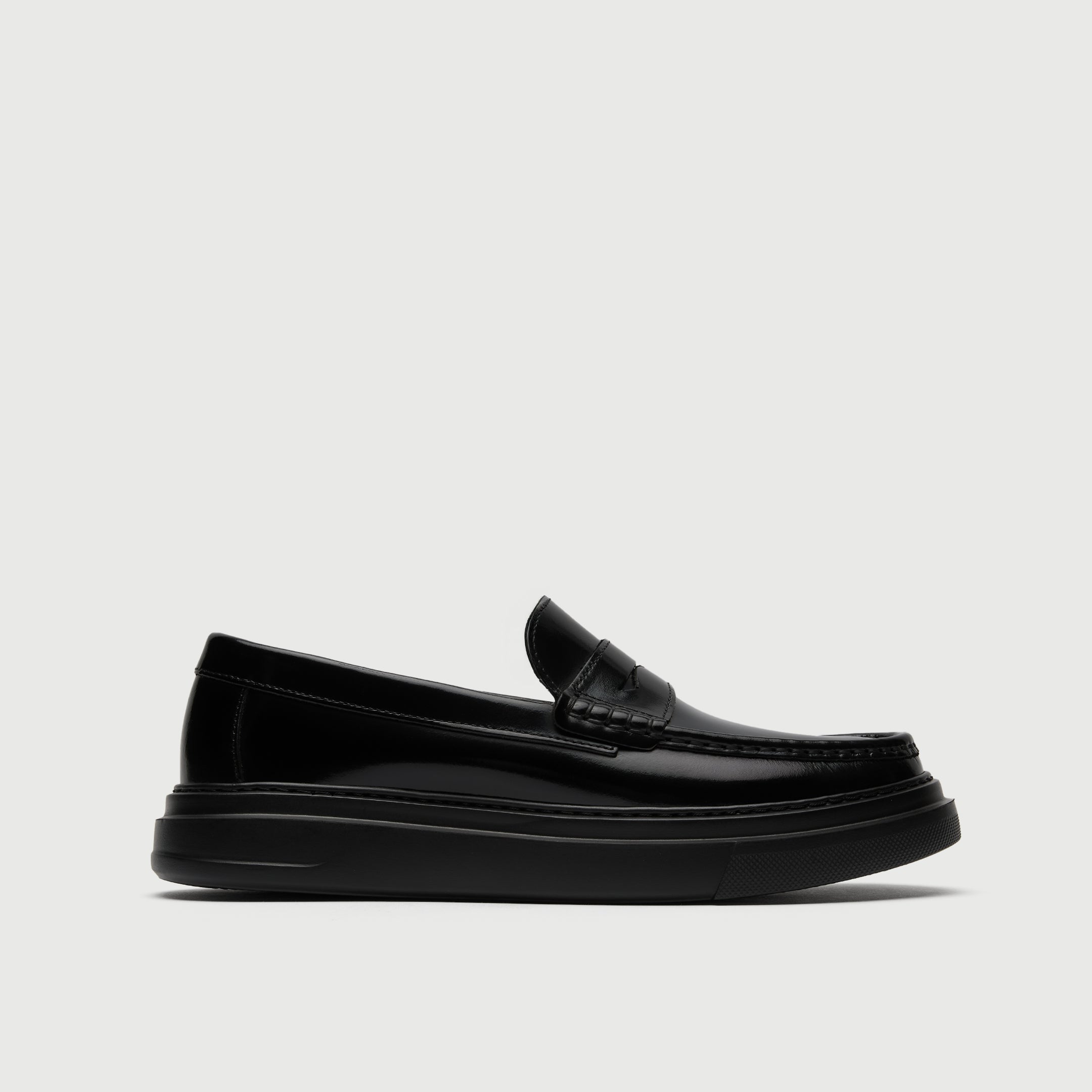 Black Leather Chunky Saddle Loafer