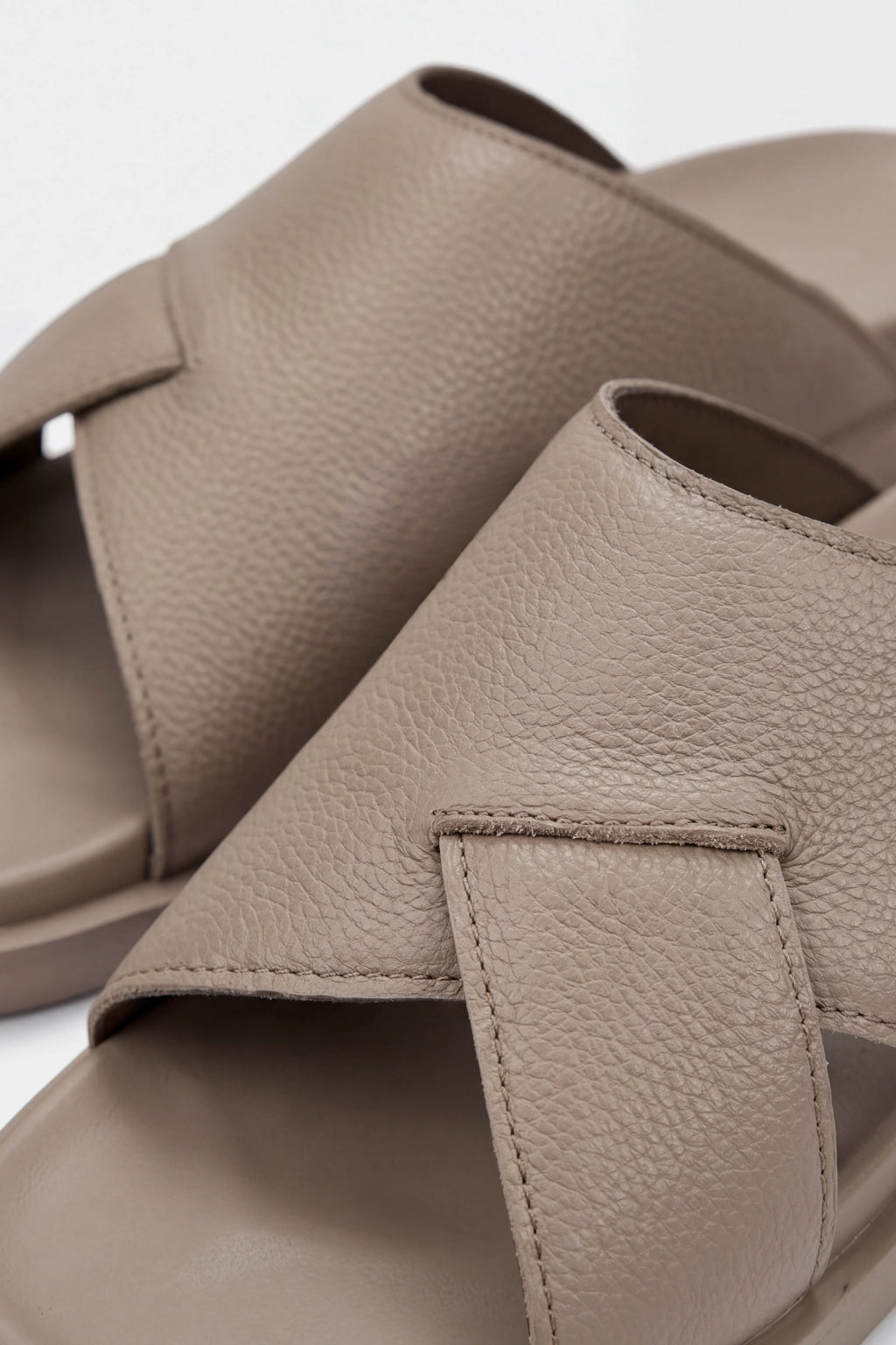 Alessio Slides Taupe