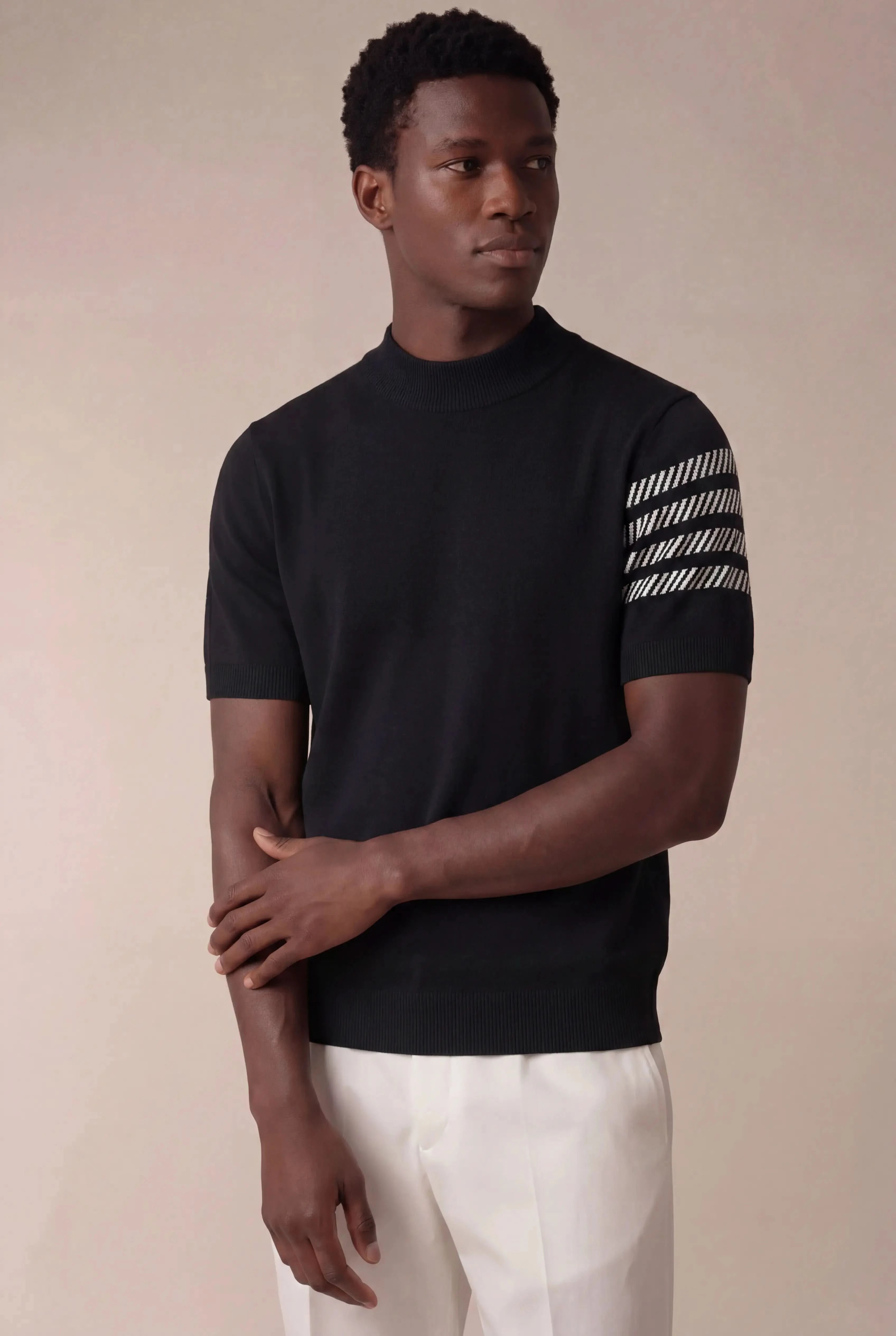 Previno Stripe Sleeve Knit Tee Black