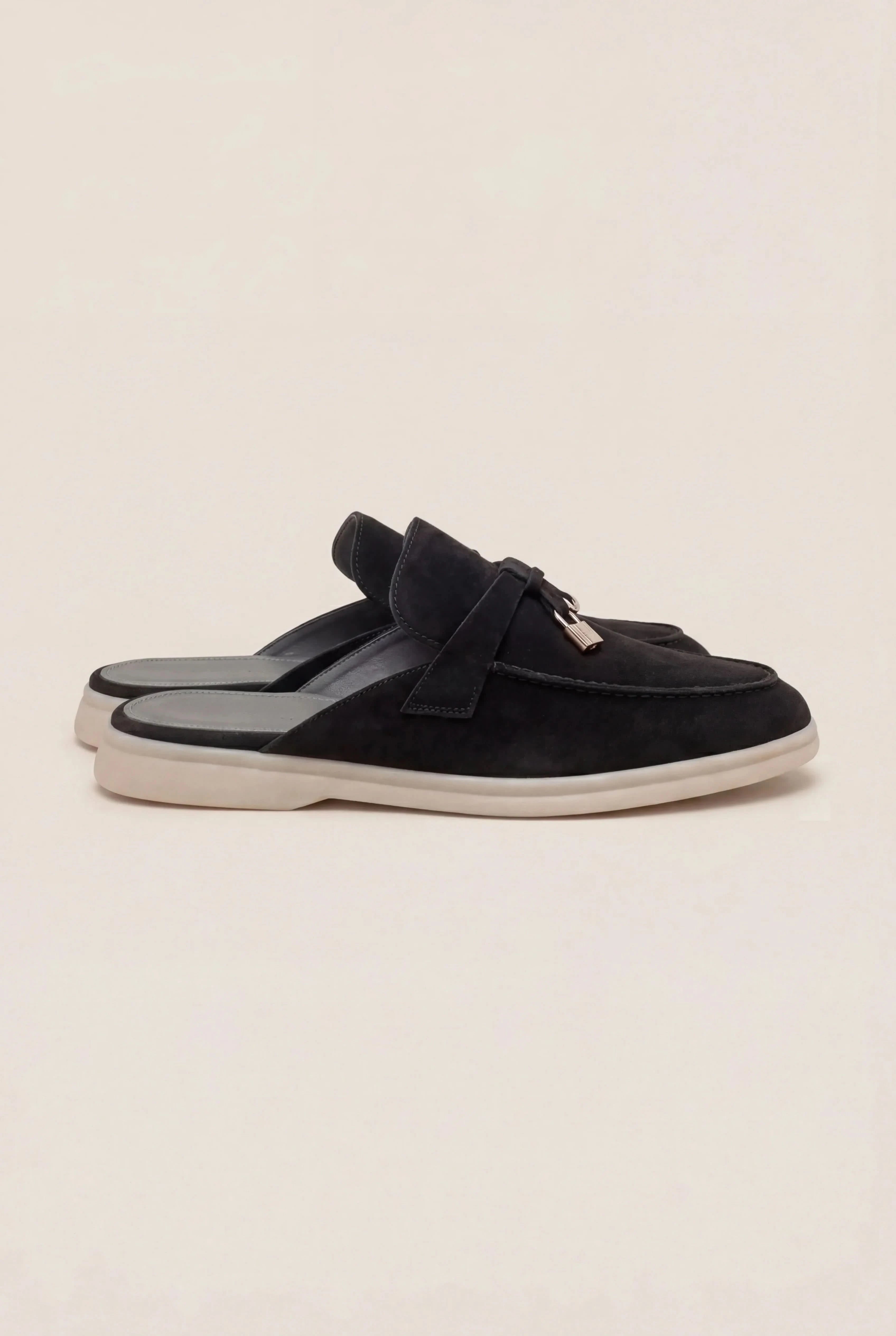 Black Explorer Mule