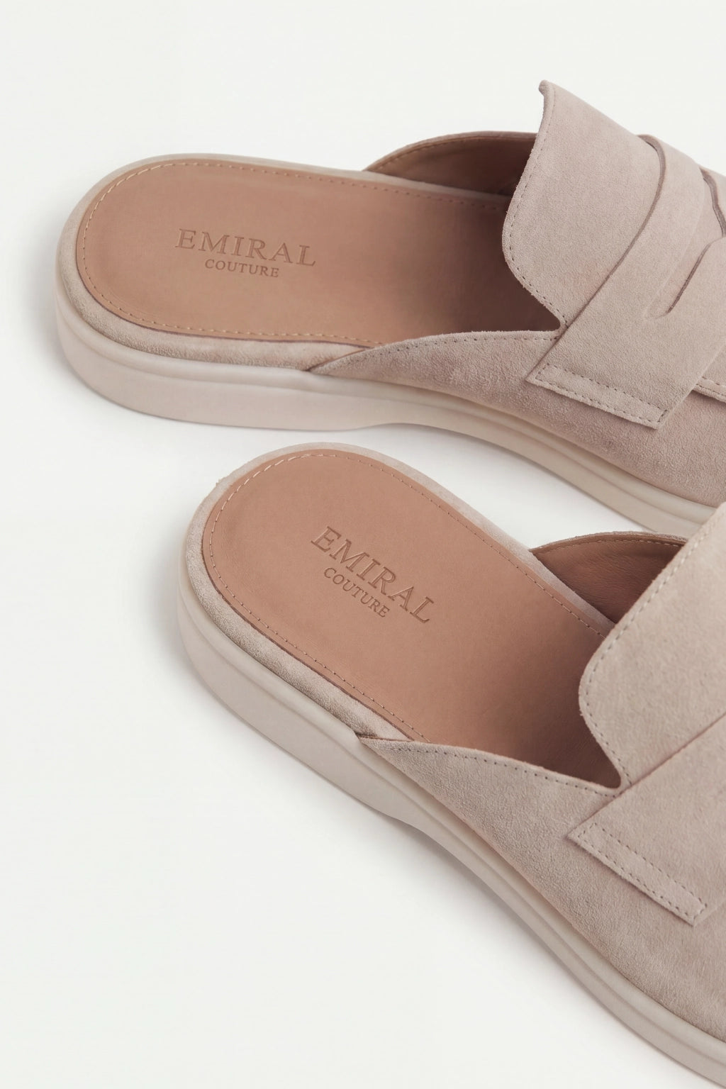 Beige Suède Portside Mule