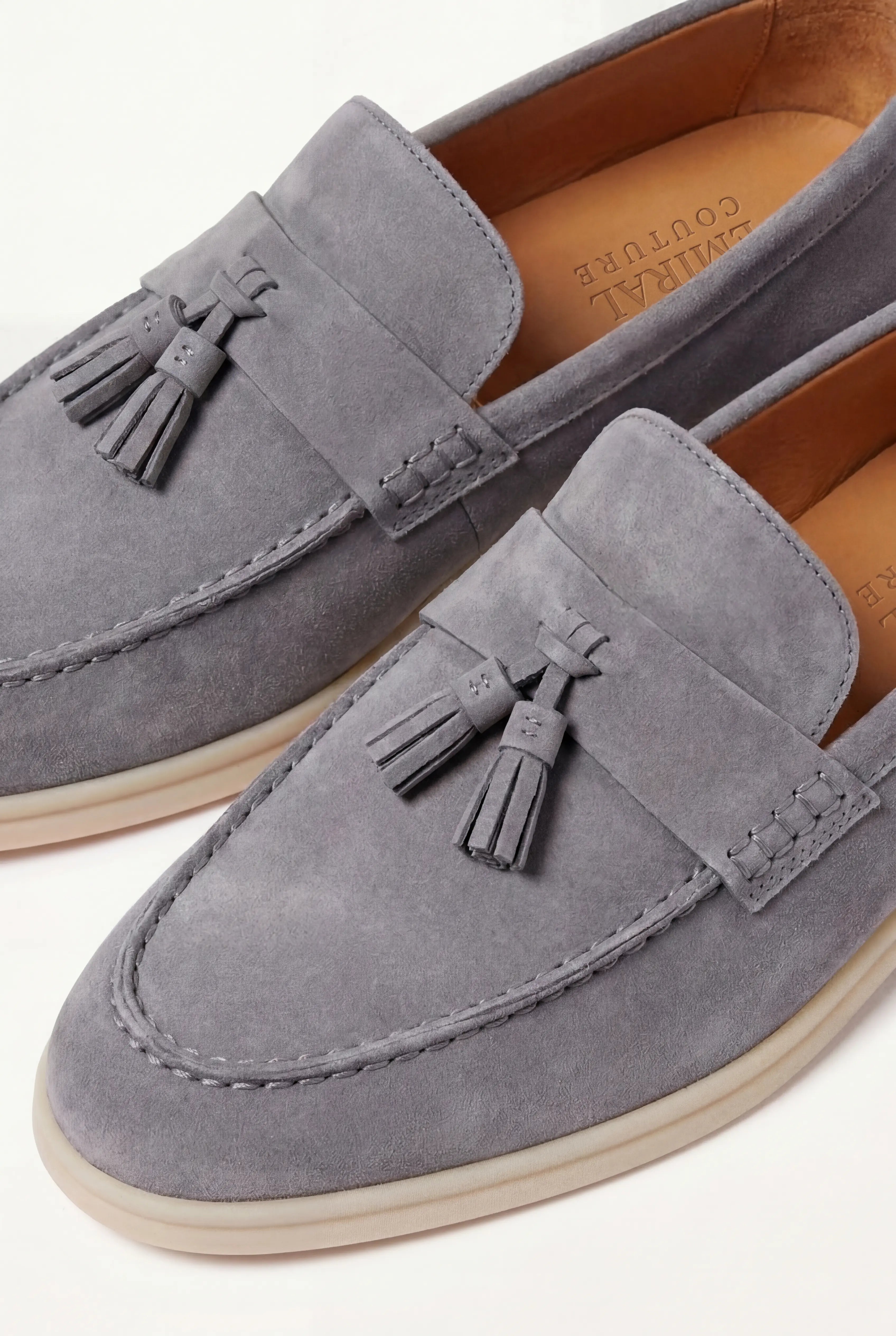 Telvaro Suède Tassel Loafer Gray
