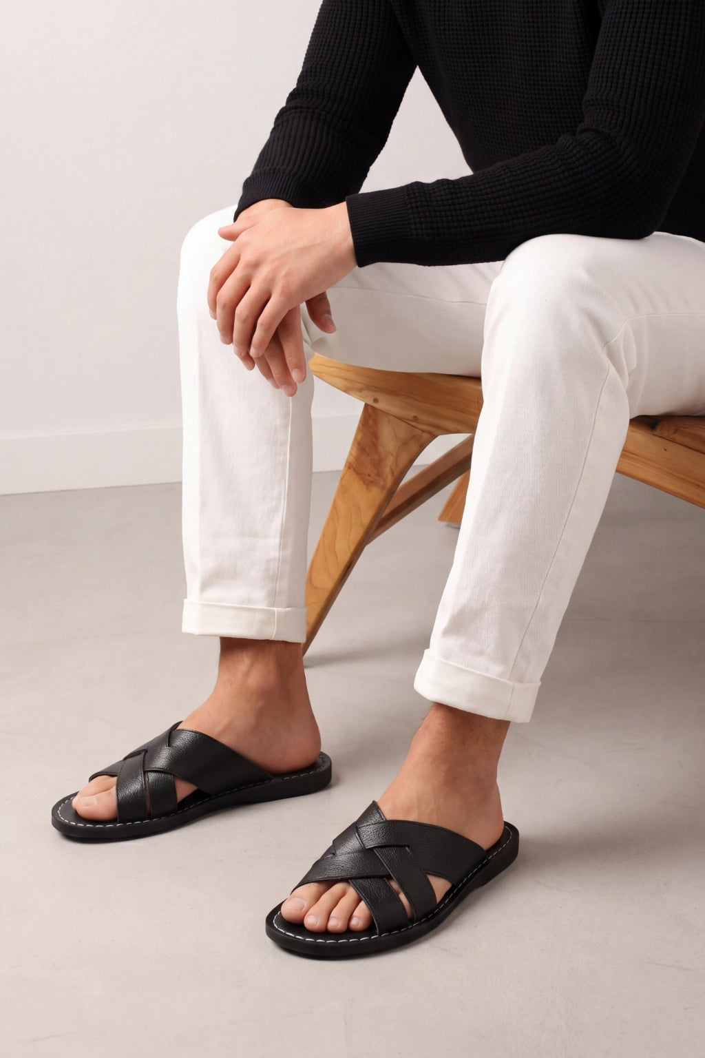 Raffaele Slides Black