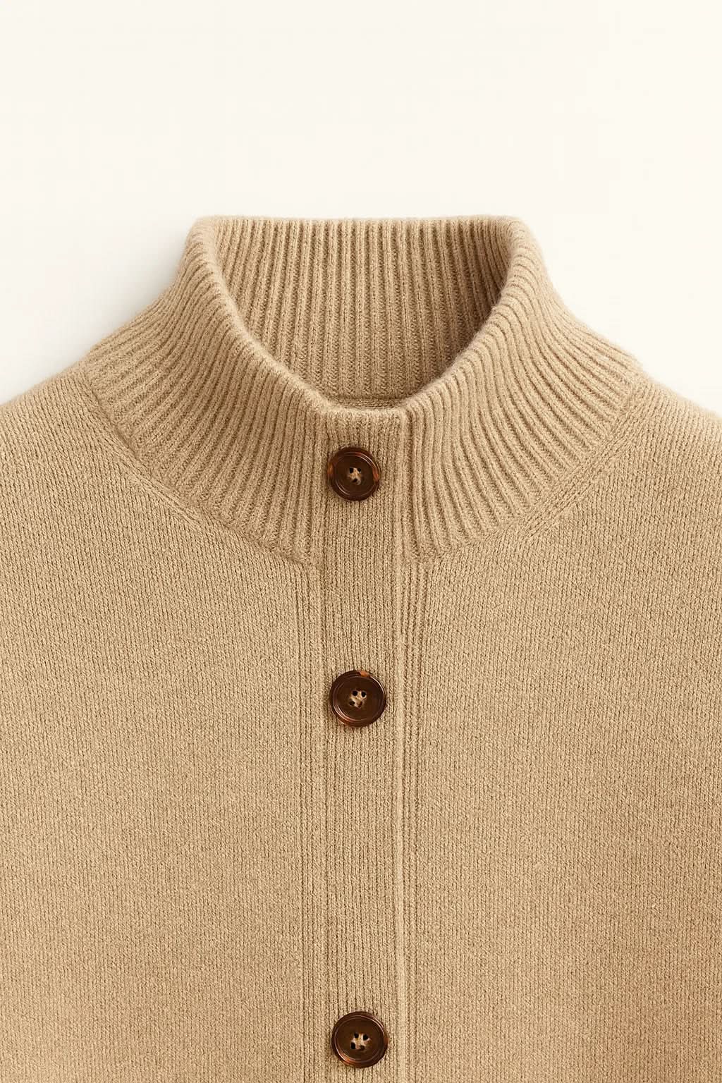 Cionelli Buttoned Cardigan Beige