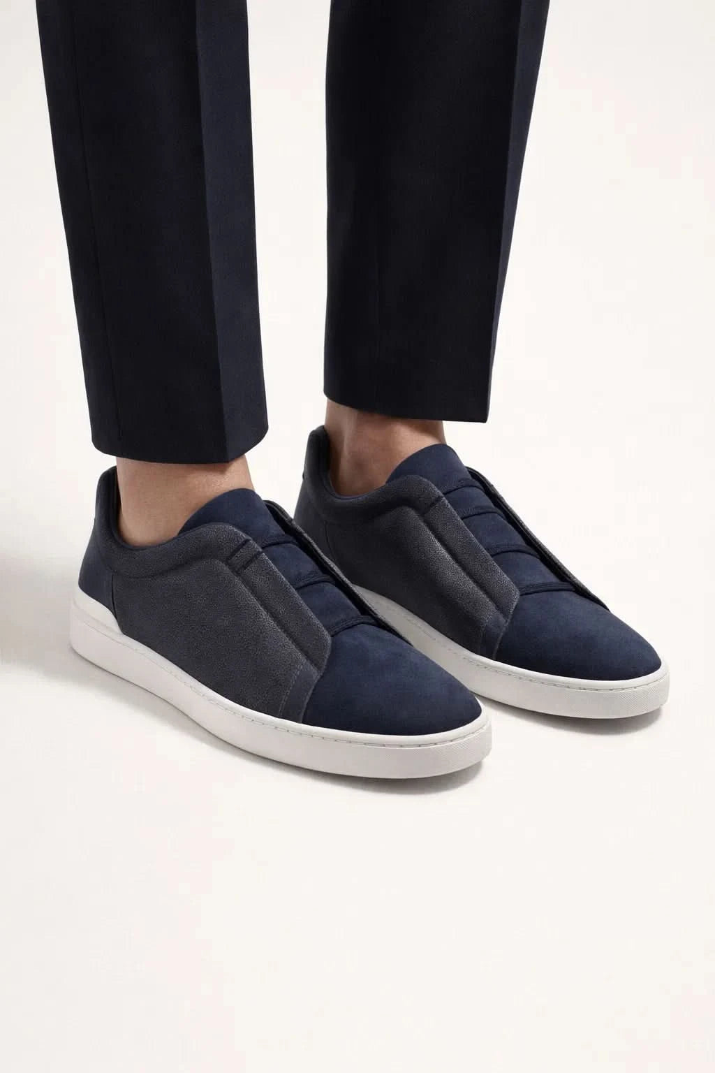 LORVANO™ Suede Sneaker – Deep Navy