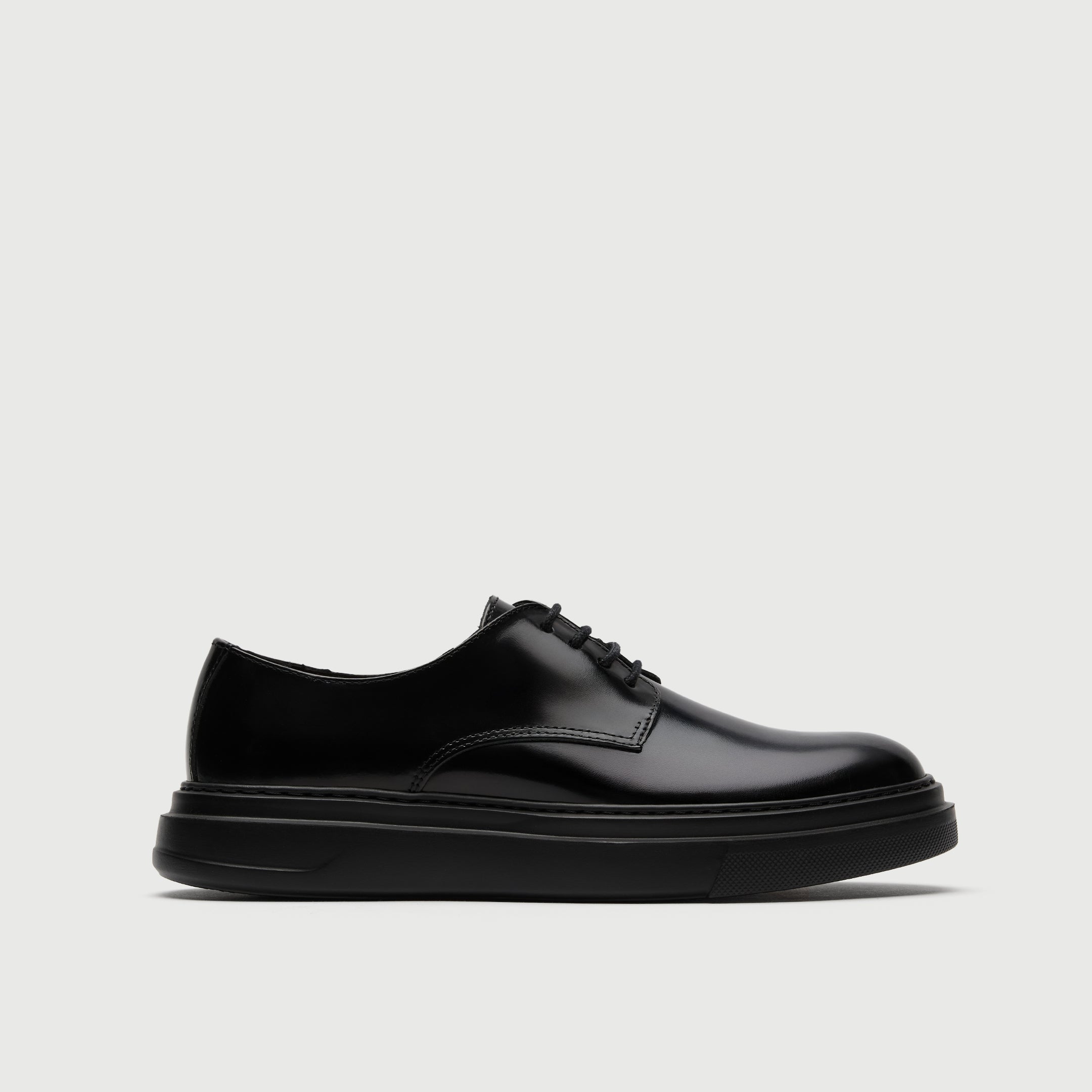 Black Leather Chunky Derby Shoe