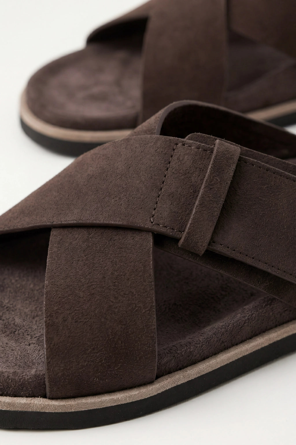 Riccardo Slides Taupe