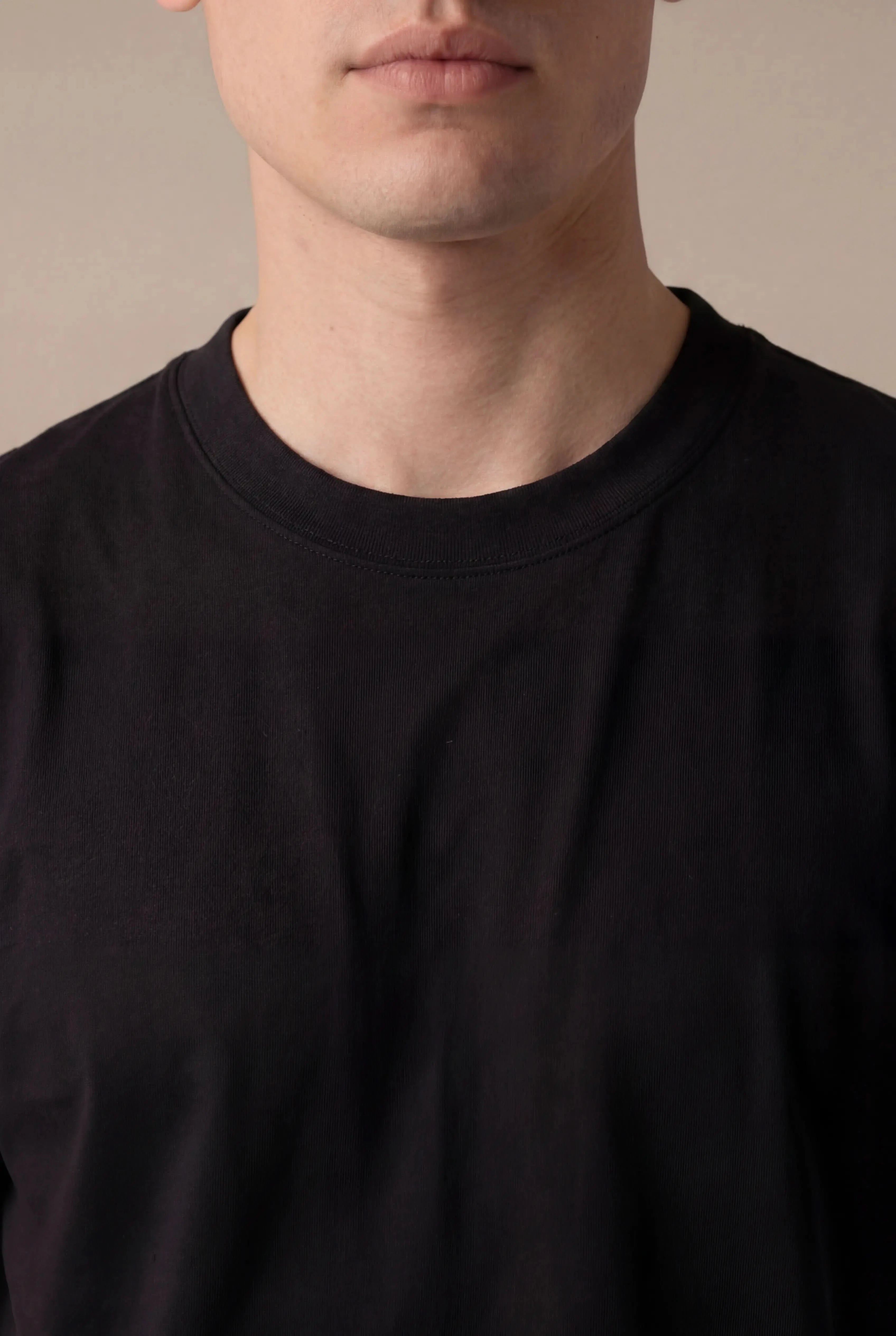 Delvino Cotton Tee Black