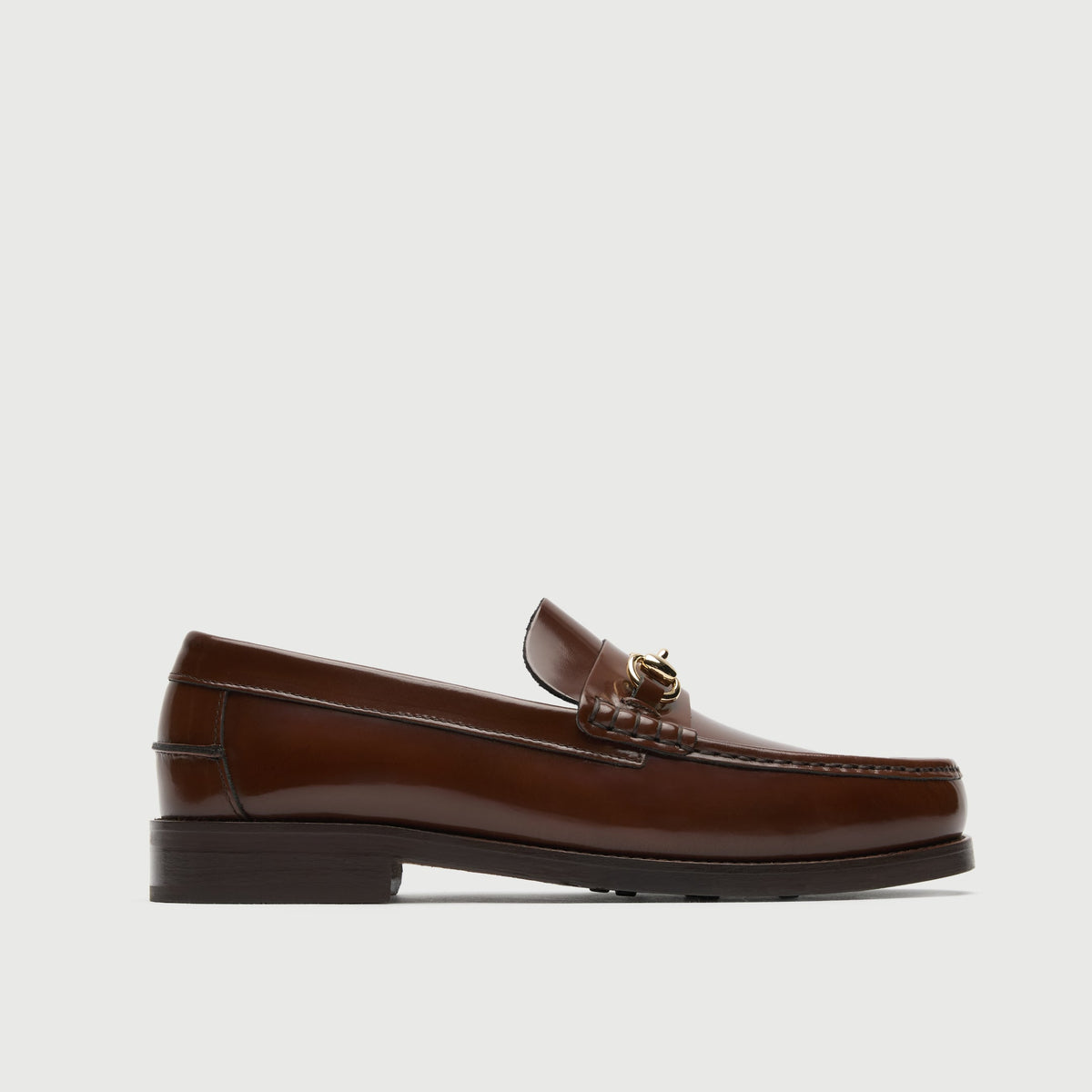 Tan Suède Horse Bit Loafer
