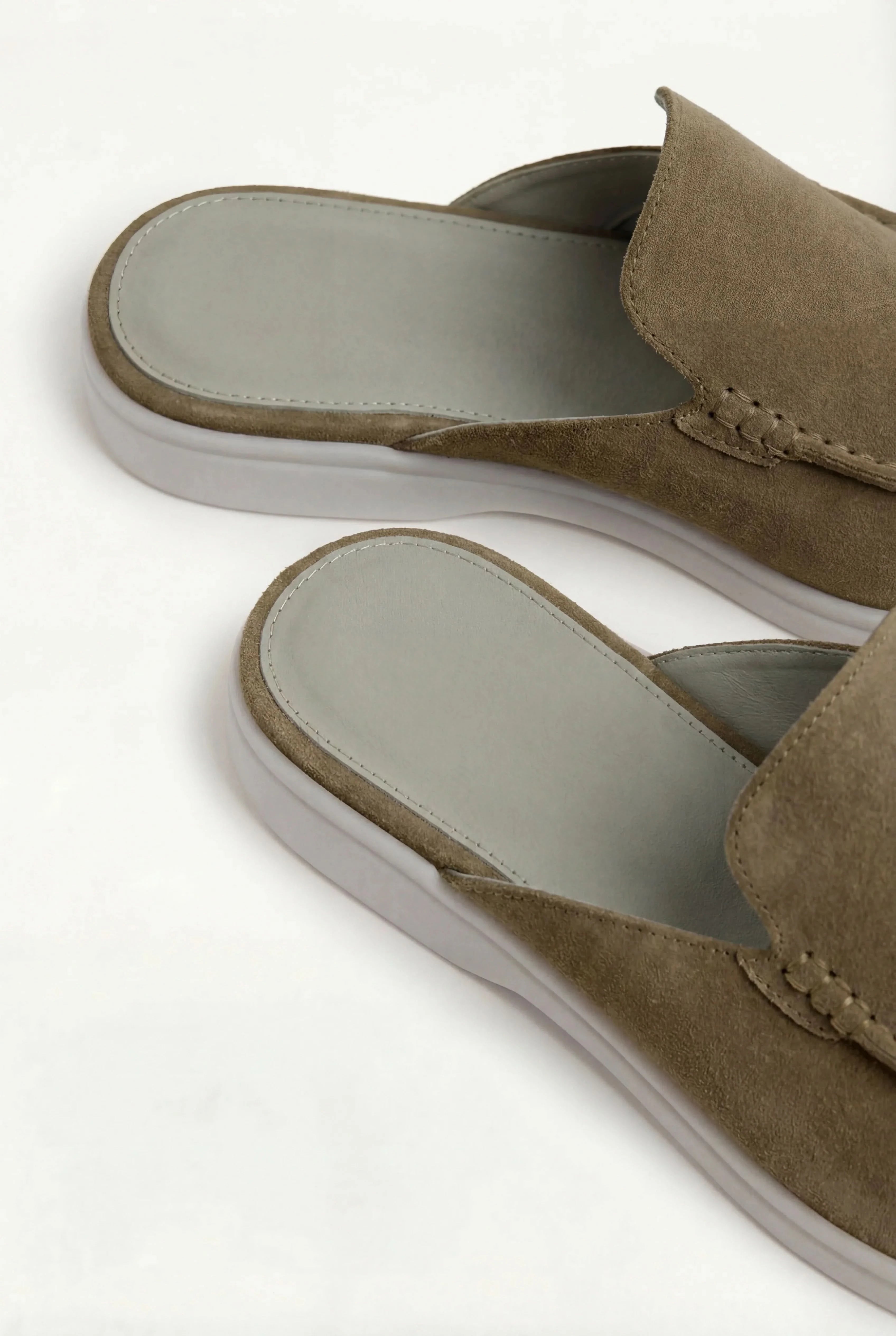 Suède Yacht Mule Olive