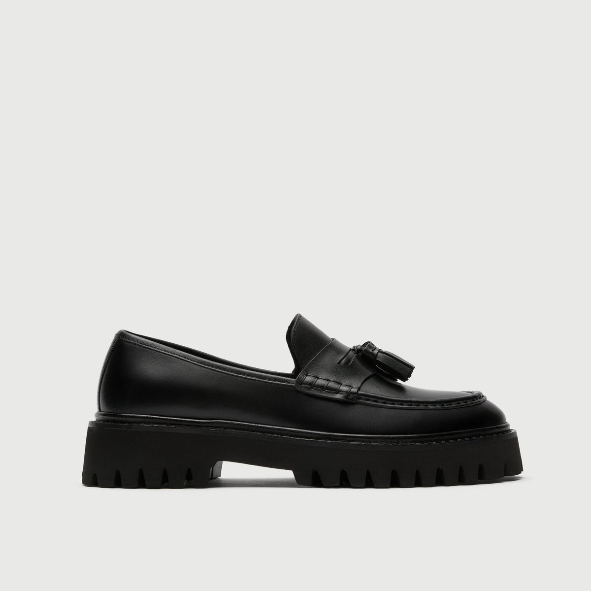 Black Leather Tassel Cleated Loafer