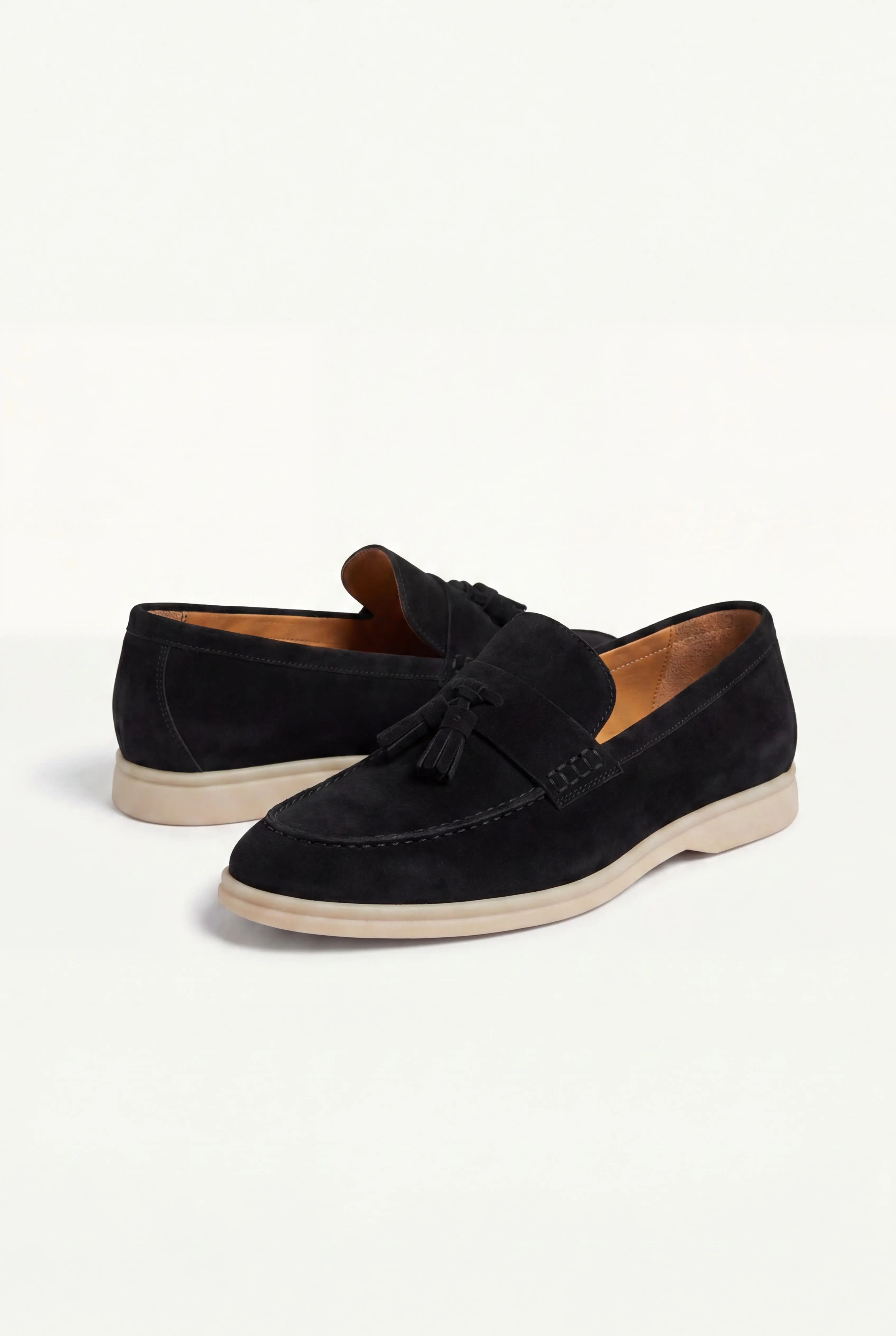 Telvaro Suède Tassel Loafer Black