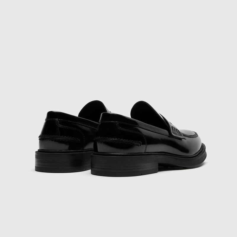Black Leather Parsons Saddle Loafer