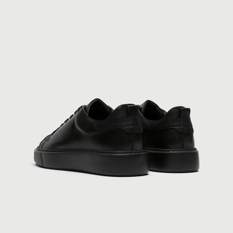 Black Leather Pasadena Trainer
