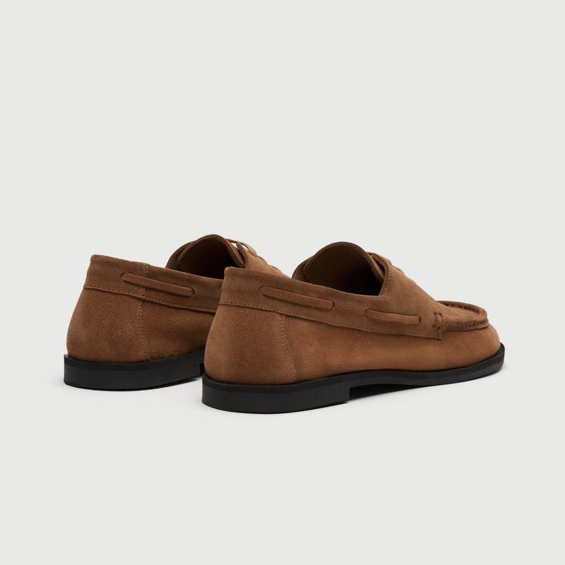 Tan Suède Boat Shoe