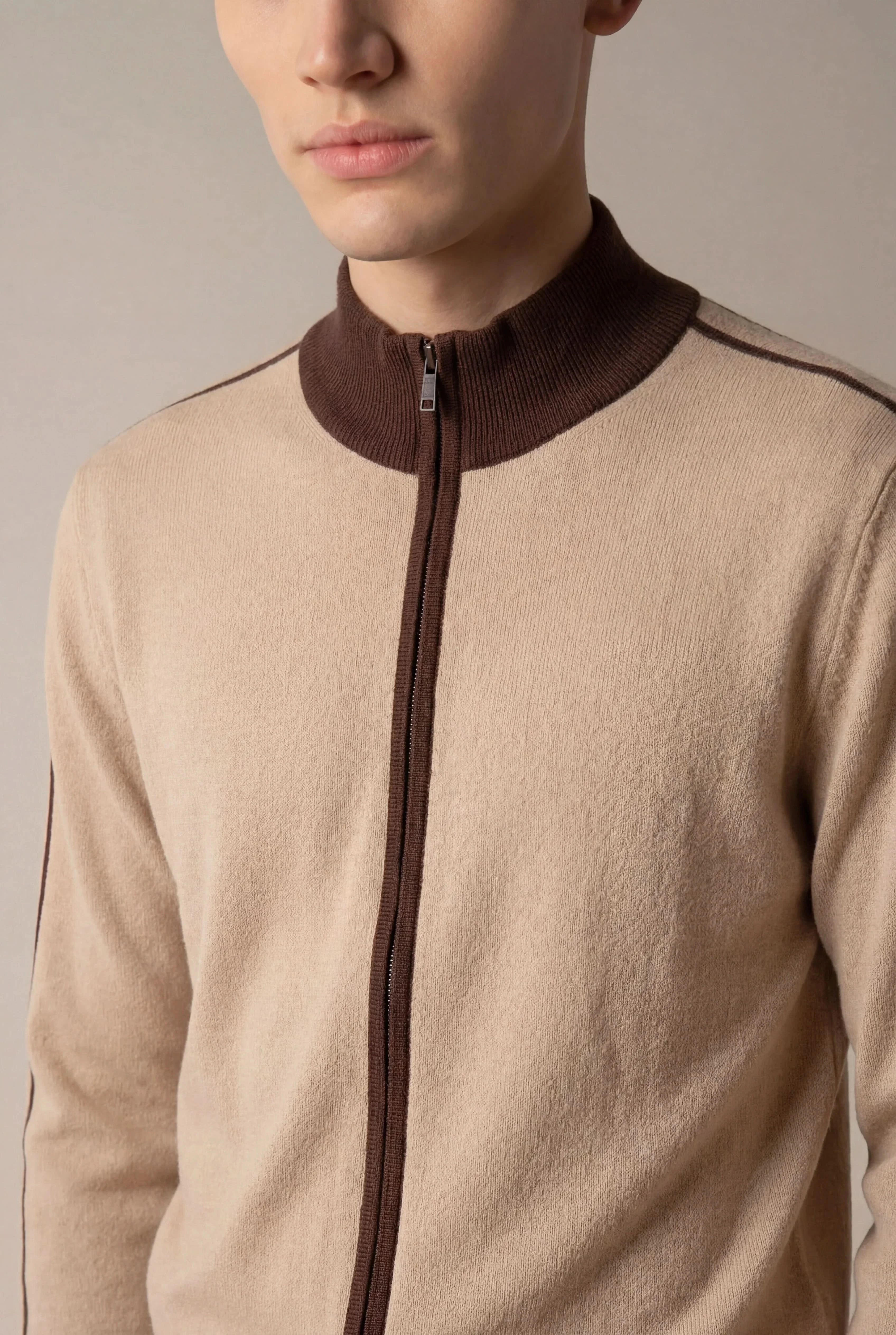 Santiono Cargidan Beige