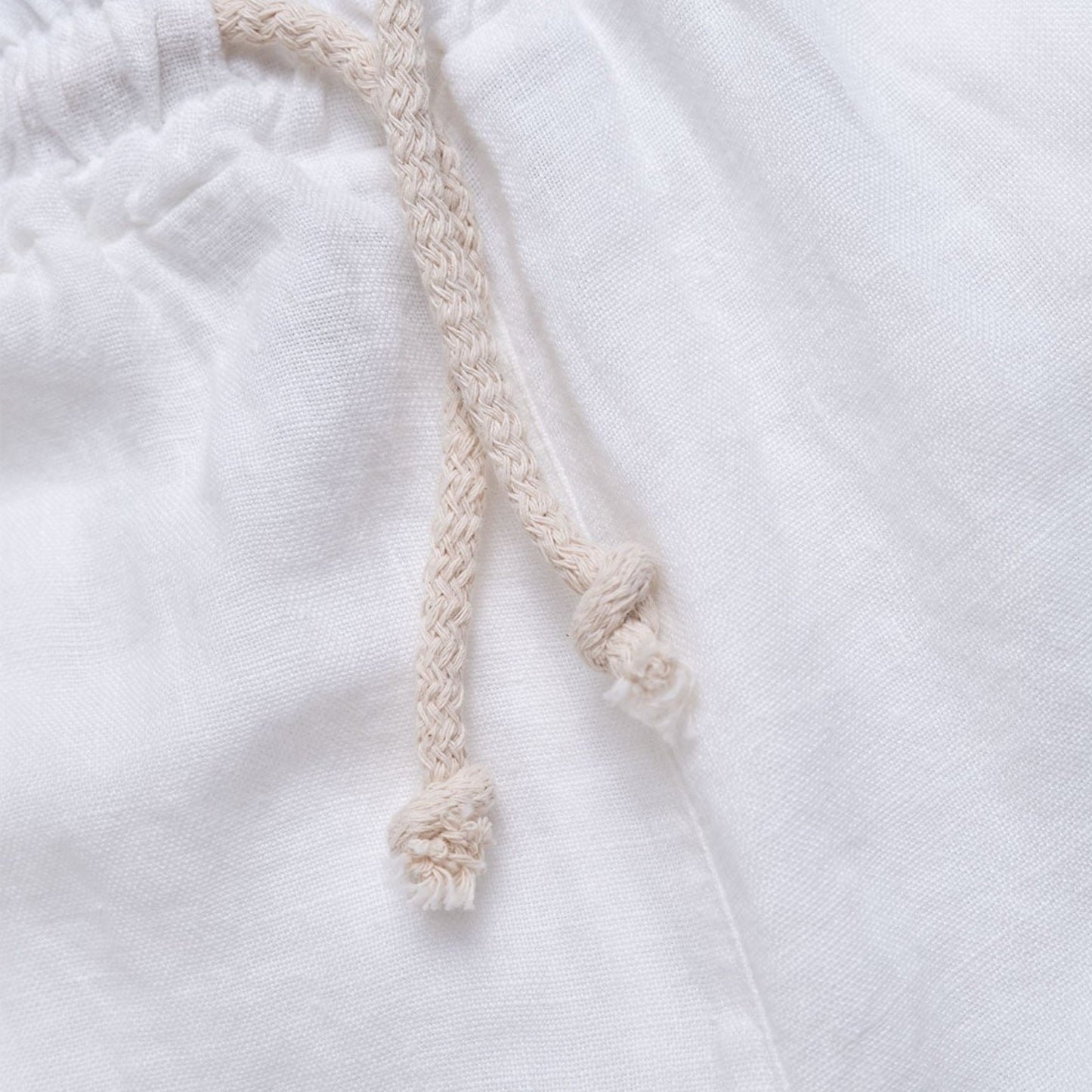 The Gentleman’s Brand | Linen Shorts – Seasonal Lightness, Tailored Ease