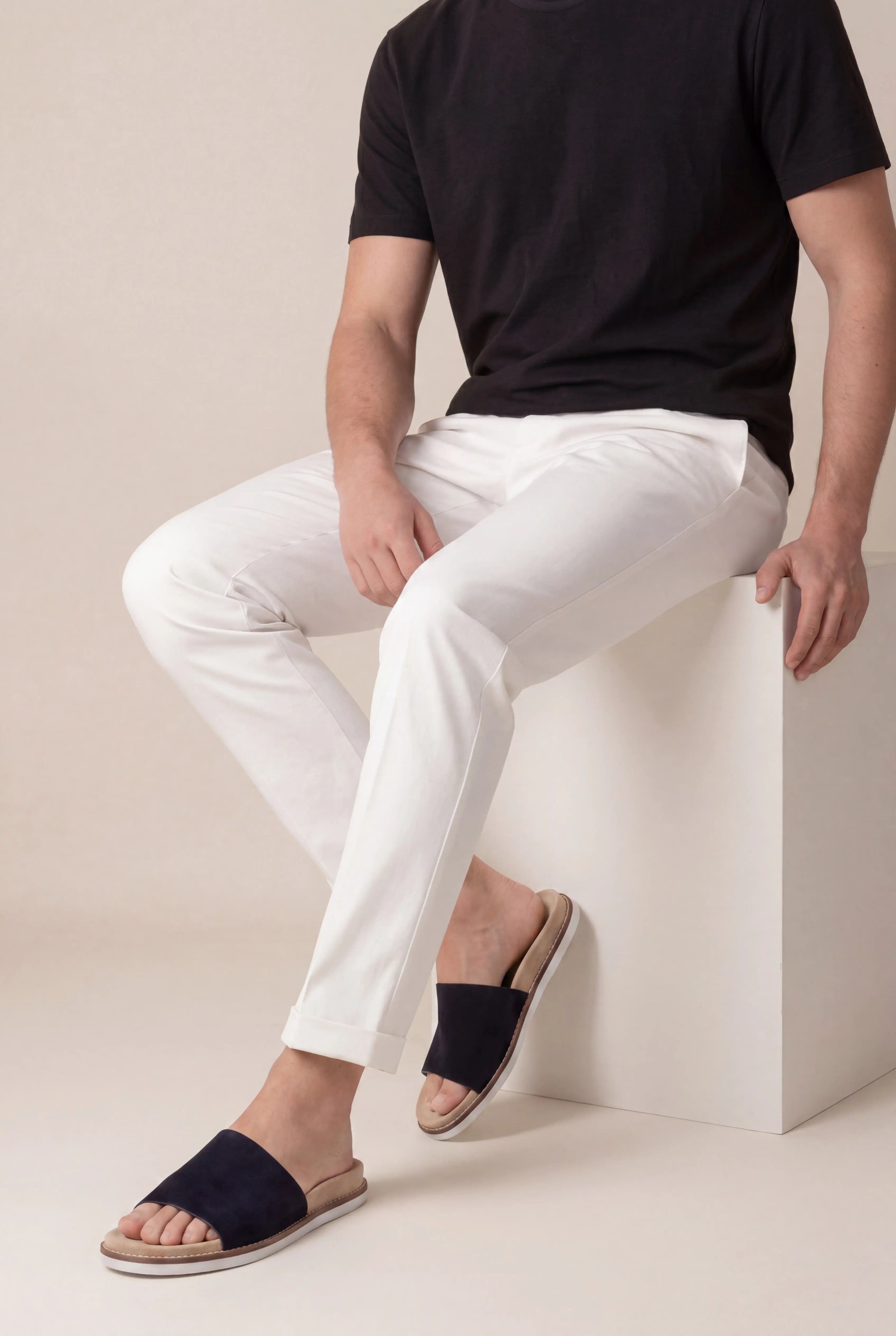Nervaro Leather Slip Black