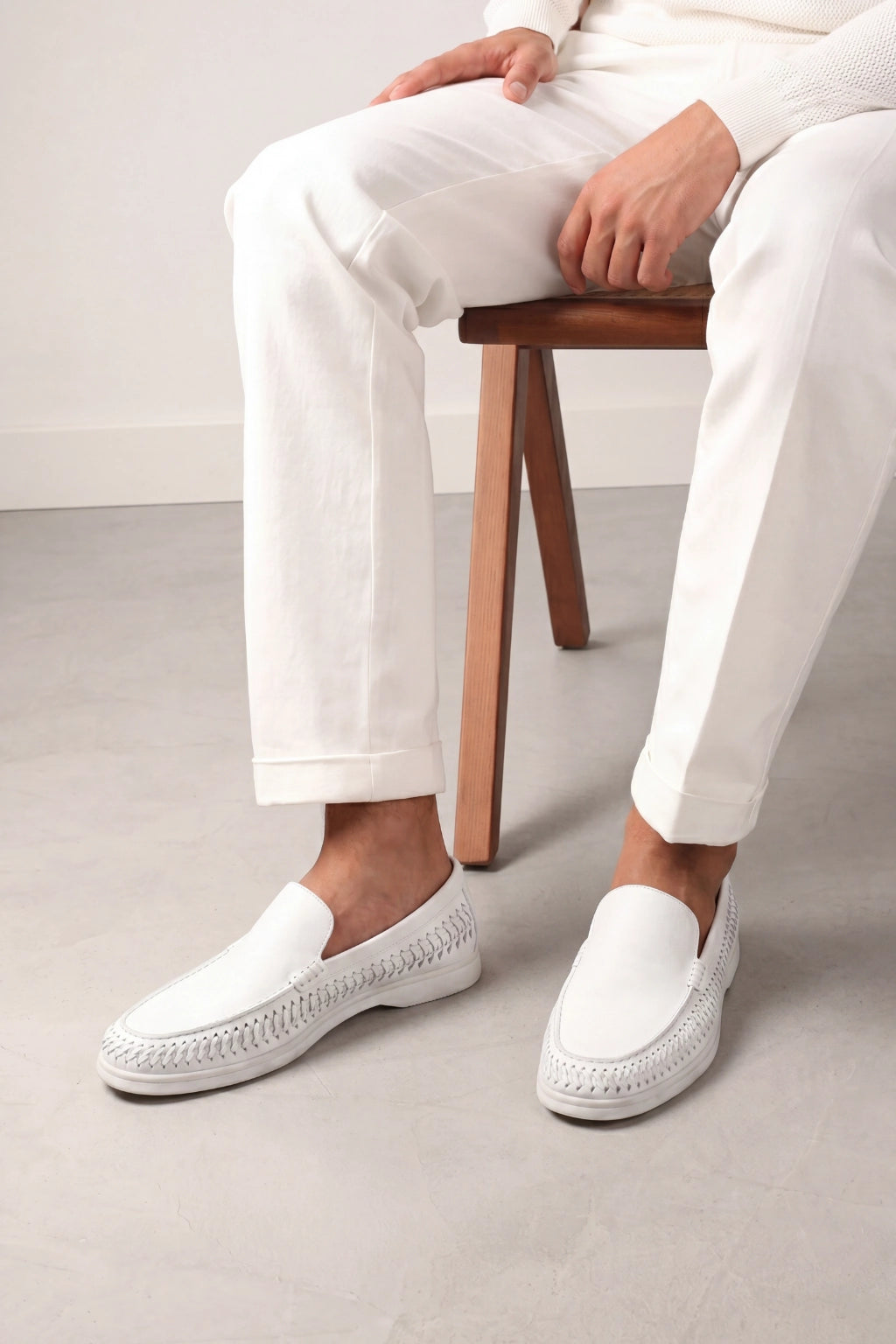 Nervino Suède Woven Loafer White