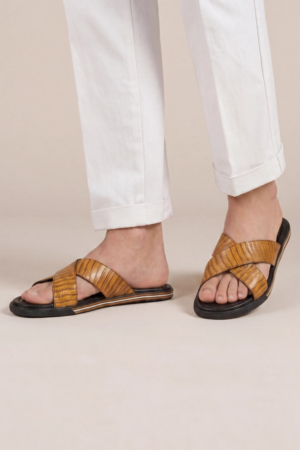 Matteo Slides Brown